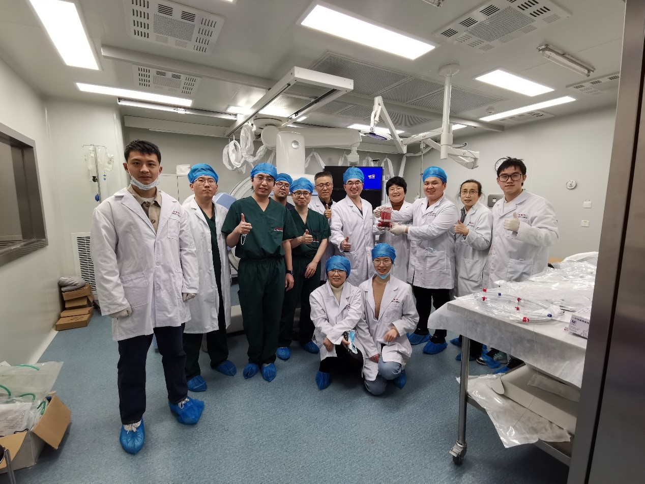 20230419-习近平总书记考察两周年-新闻网-乐鱼在线平台医工结合研发重症ECMO项目顺利完成首例动物实验.jpg