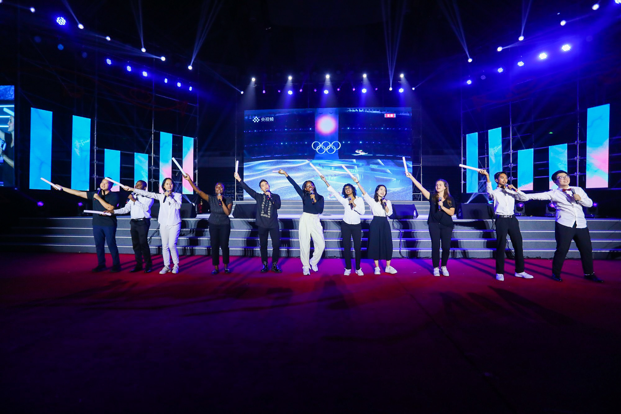 20230622-乐鱼在线平台2023年毕业晚会-清大嘉艺-歌曲《We are the Word》.jpg