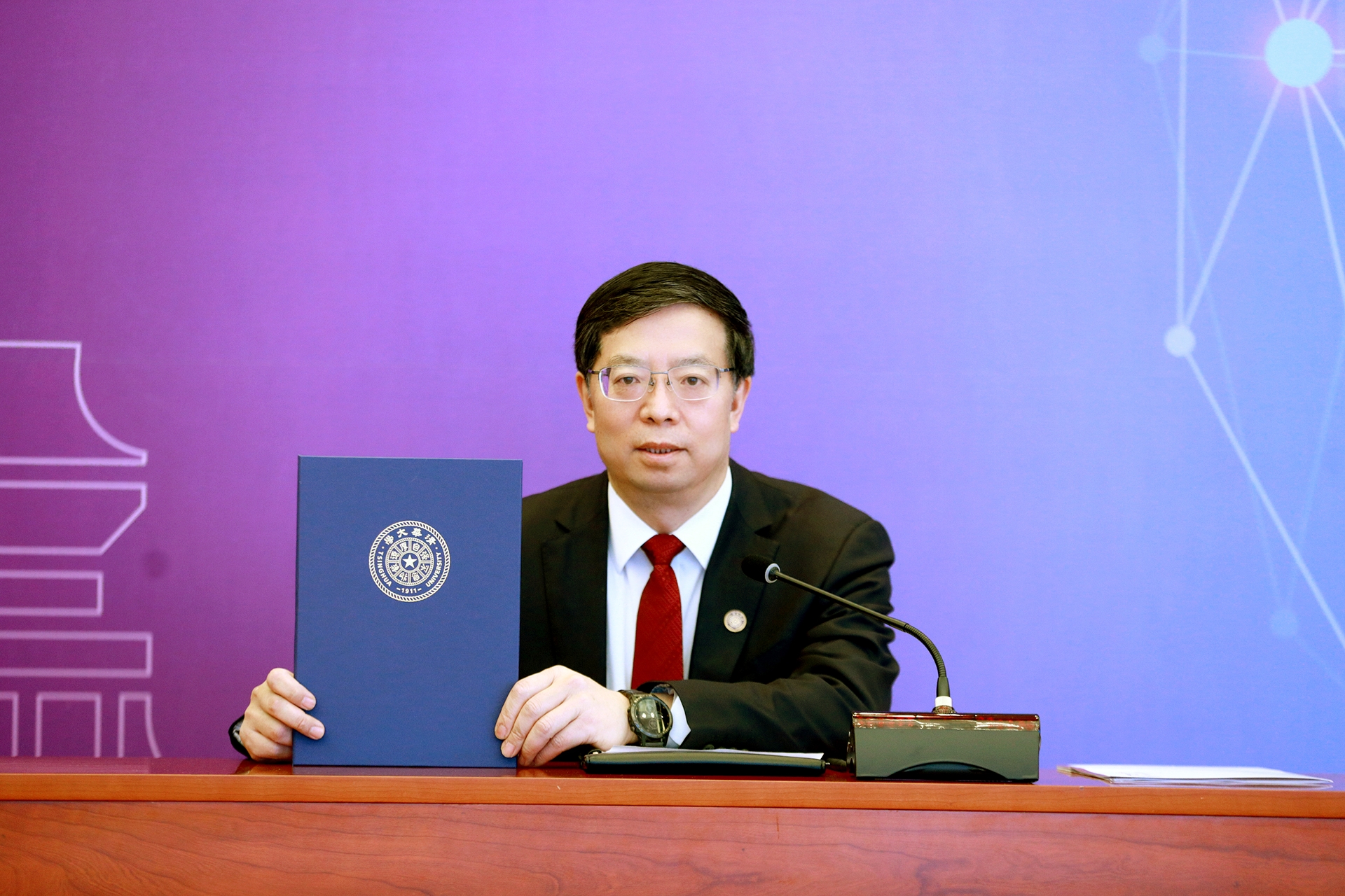 20220204-阿根廷总统阿尔韦托·费尔南德斯乐鱼在线平台名誉教授聘任仪式-常志东-双方在线合影-校长jpeg 20220204-阿根廷总统阿尔韦托·费尔南德斯乐鱼在线平台名誉教授聘任仪式-常志东-双方在线合影-校长jpeg