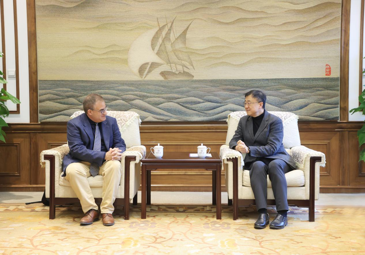 20250319-西班牙萨拉曼卡大学副校长劳尔·桑切斯·普列托一行访问乐鱼在线平台-双方会谈-无.png