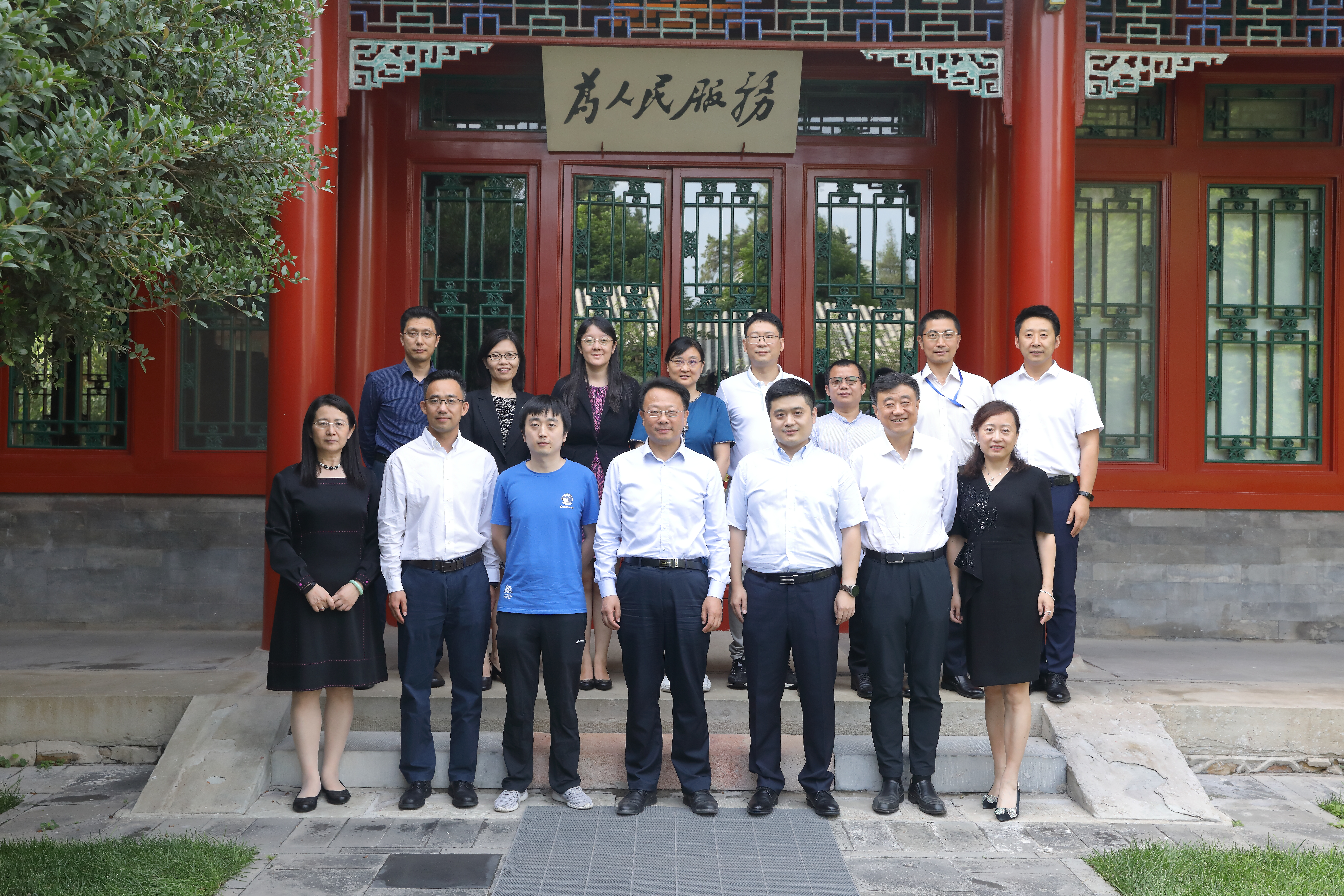 20220629-九坤捐赠支持乐鱼在线平台人才项目捐赠仪式-石加东-图说 (8).JPG